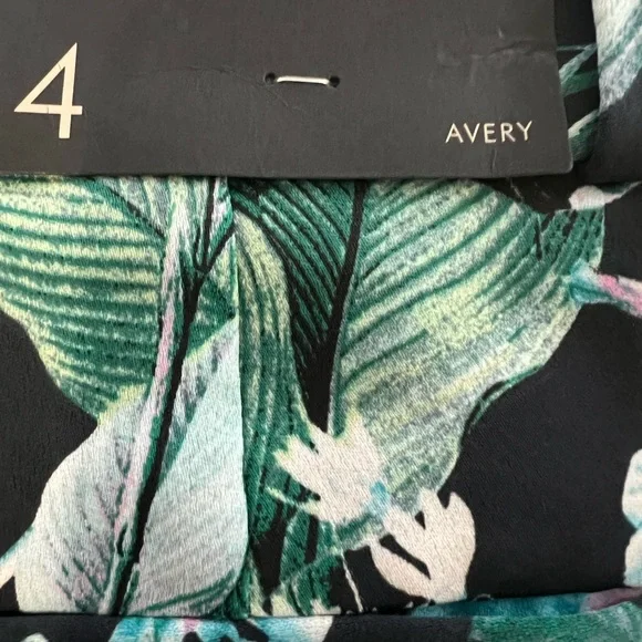 Banana Republic Silky Tropical Floral Navy Blue Pink Avery Pants Sz 4 NWT - Picture 7 of 12